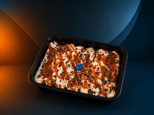 Tiramisu M&Ms colorés avec crème mascarpone et biscuits boudoirs